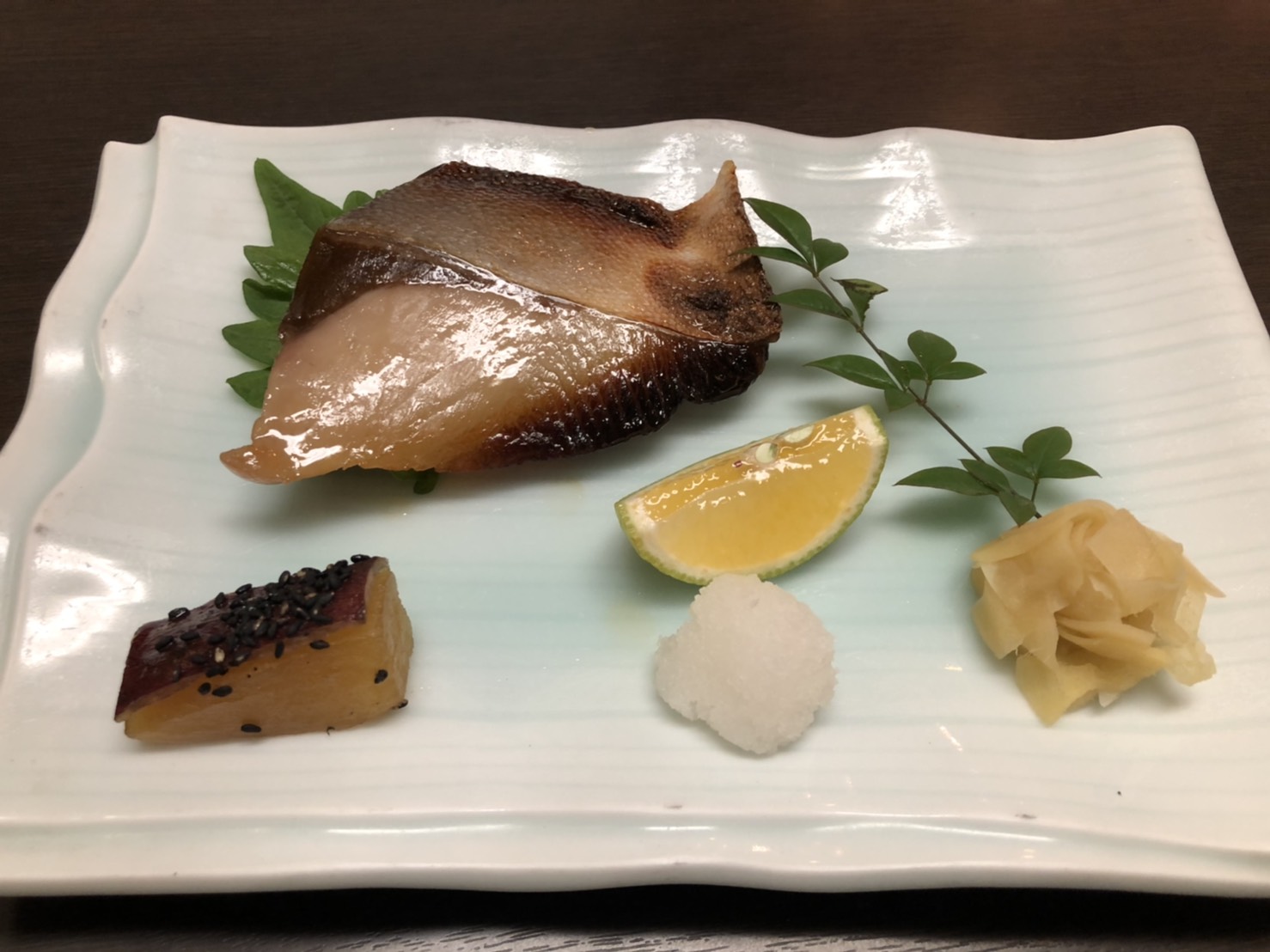 フグと焼きくもこの釜飯 | 海の恵み 食の底力 JAPAN 公式レシピサイト