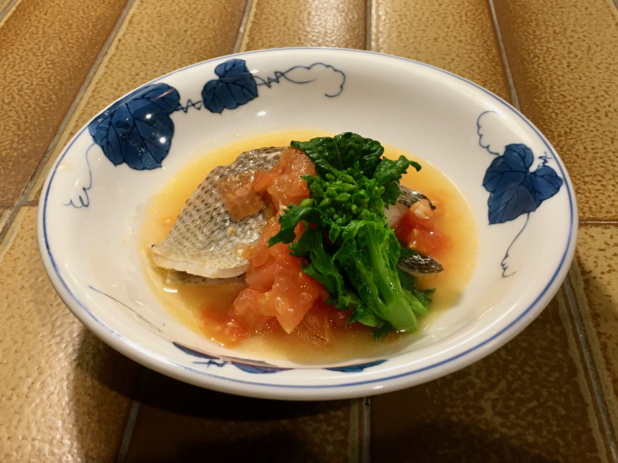 イサキとトマトの酒蒸し 海の恵み 食の底力 Japan 公式レシピサイト